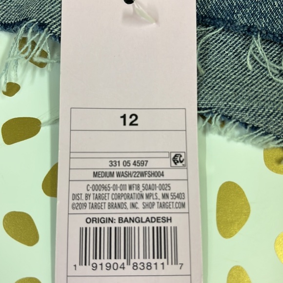 Highest rise cutoff shorts (NWT) - Picture 5 of 5